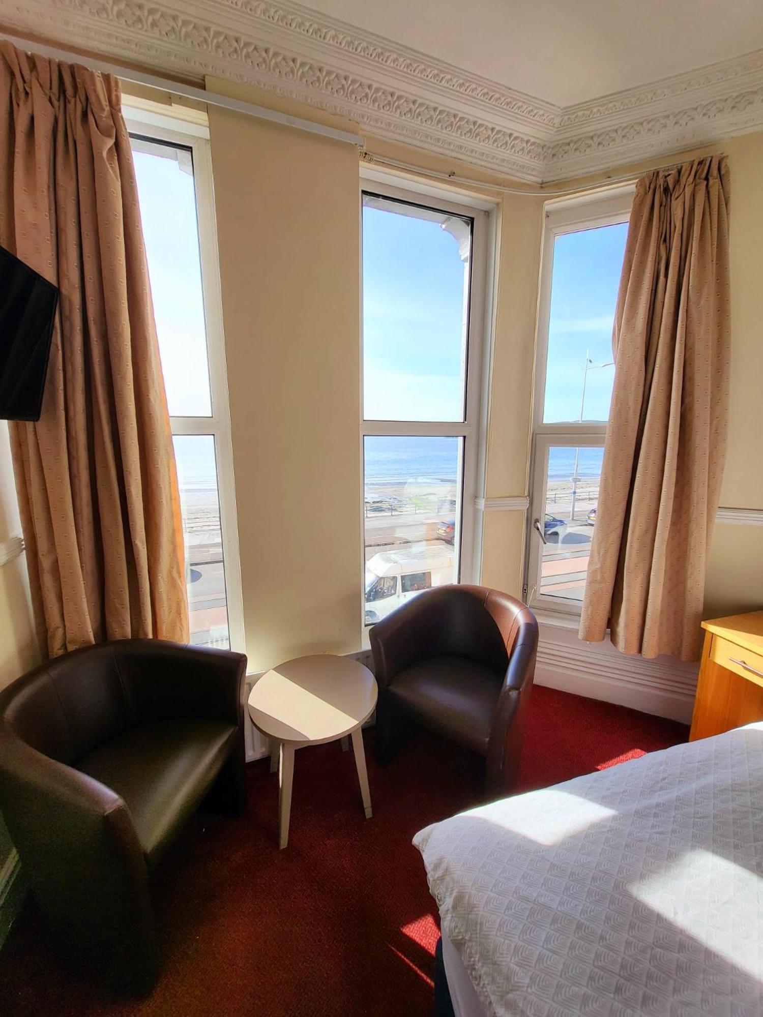 Hotel At Caledonia à Douglas Chambre photo