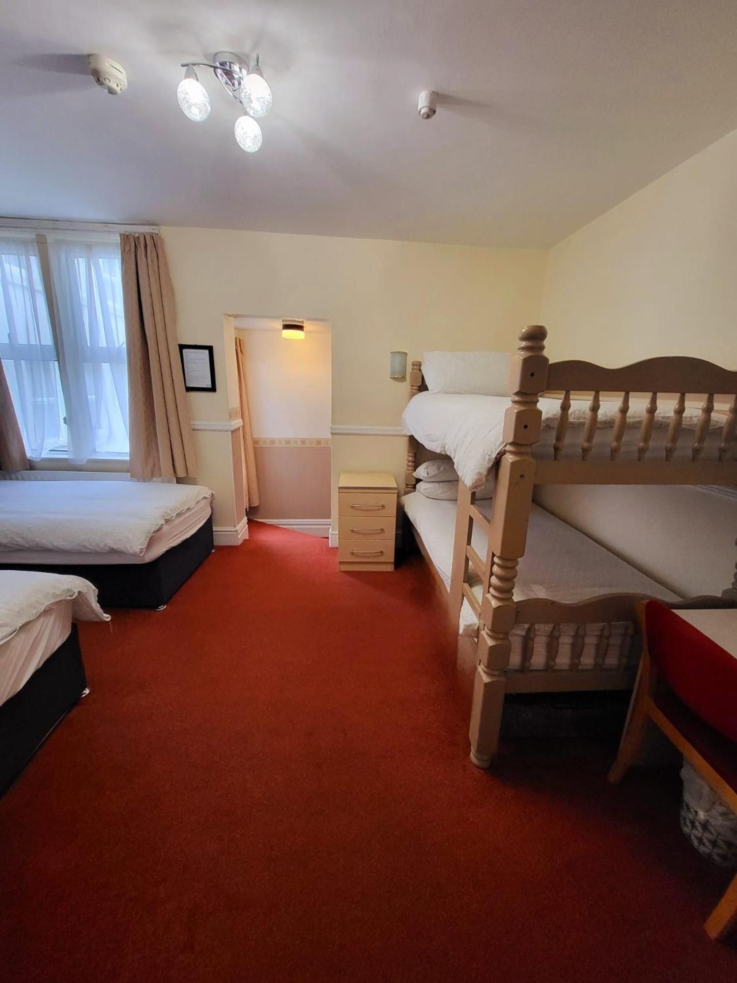 Hotel At Caledonia à Douglas Extérieur photo